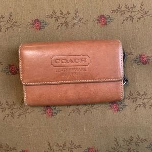 Coach wallet tan